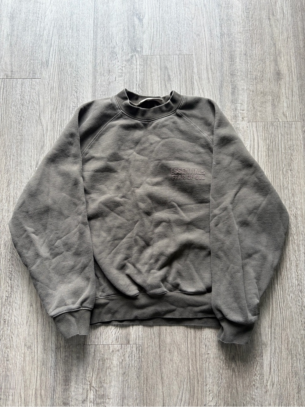 Men’s essentials fear of good sweatshirt